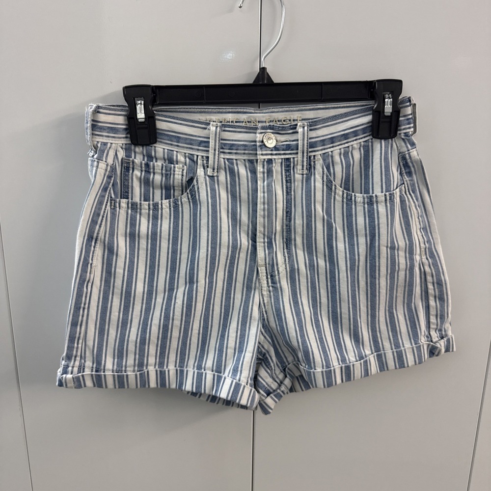 American Eagle Blue White Striped Denim Mom Short Size 2 Beach Coastal Cowgirl